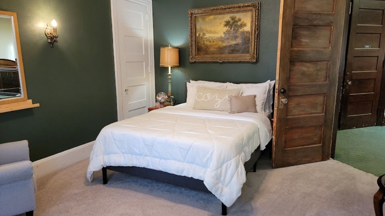 Photo of Bedroom in Downtown Toledo