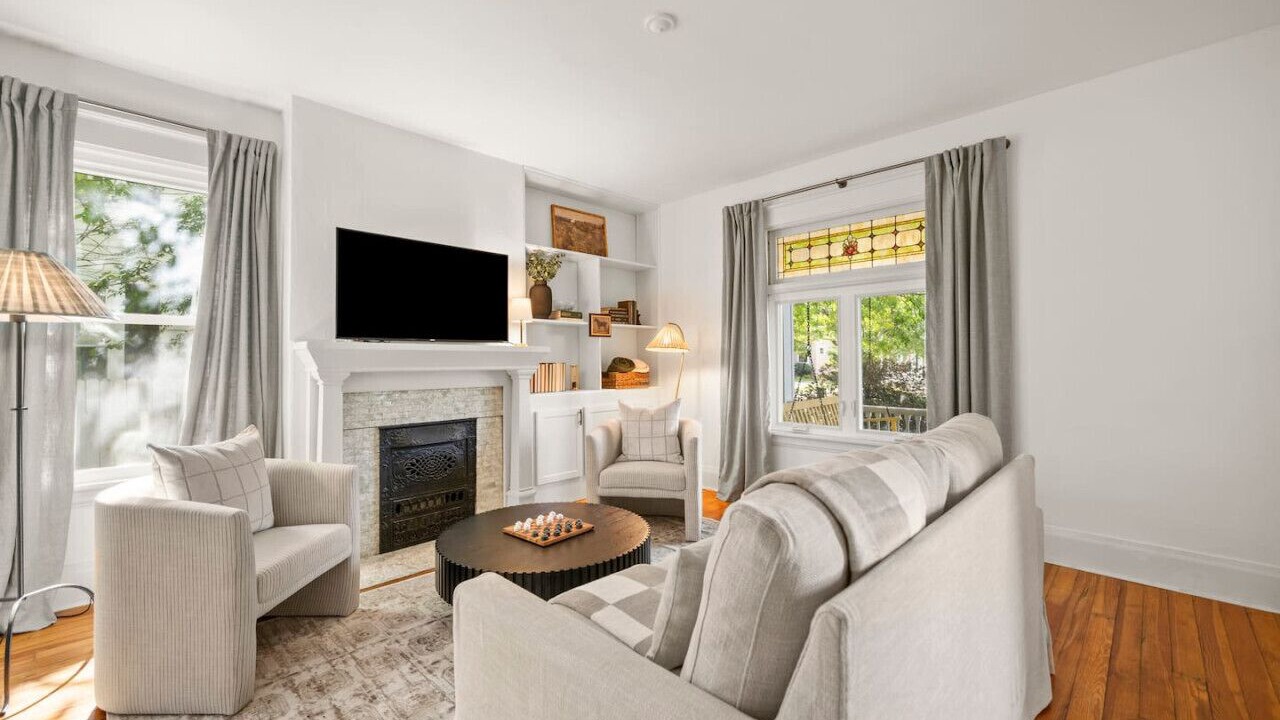 Photo of Bedroom in Oakley