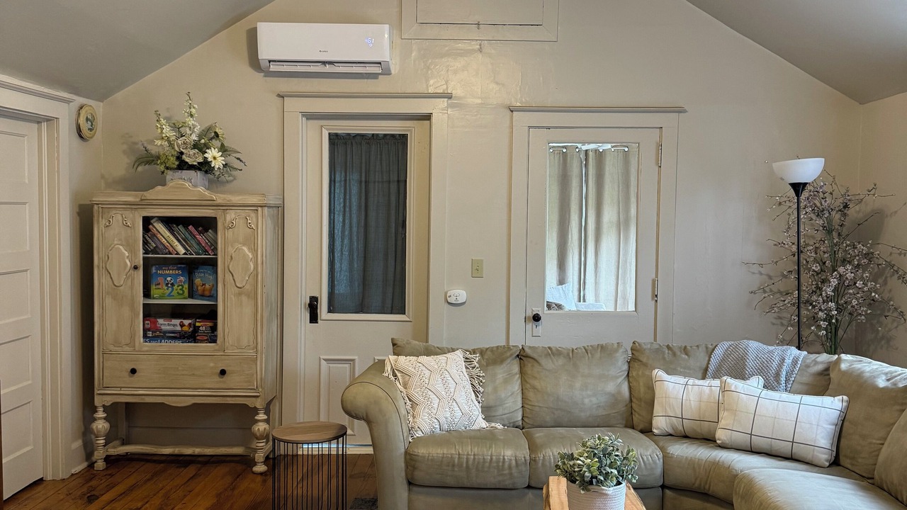 Photo of Livingroom in Halifax