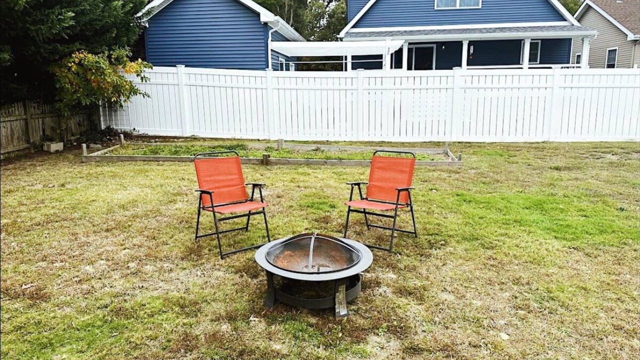 Photo of Outdoor in Town Bank