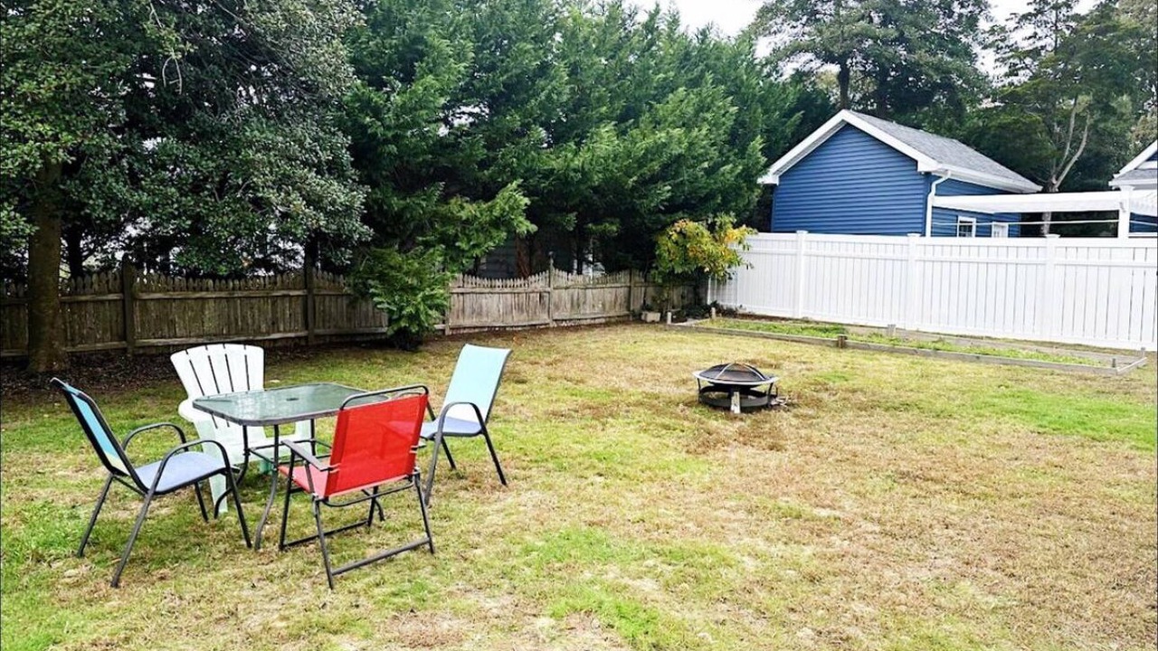 Photo of Outdoor in Town Bank
