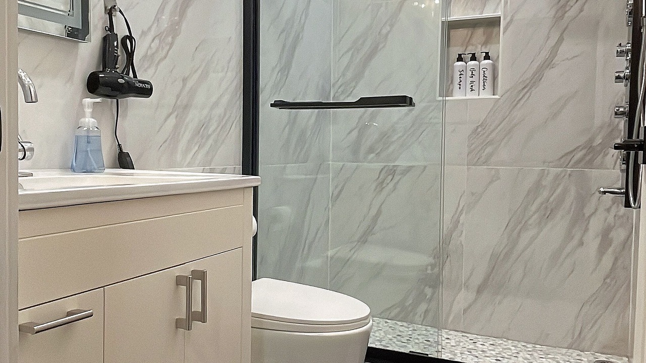 Photo of Bathroom in The Heights