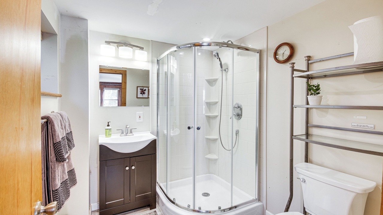 Photo of Bathroom in Lansing