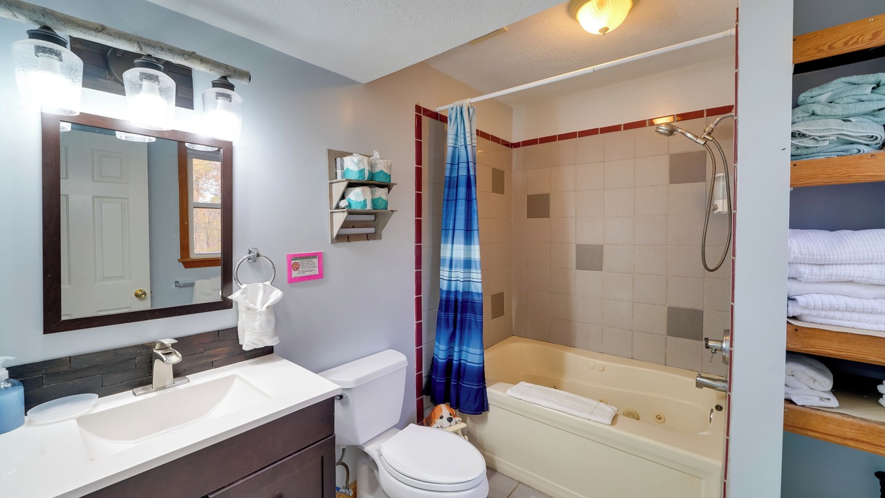 Photo of Bathroom in Rosedale