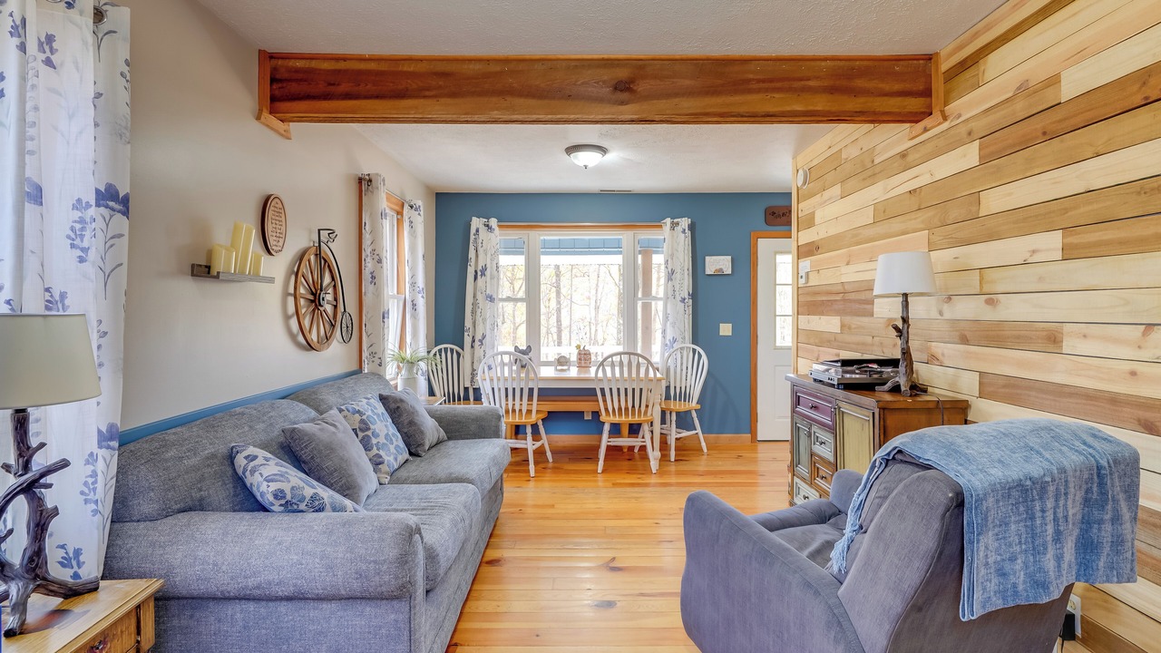 Photo of Bedroom in Rosedale