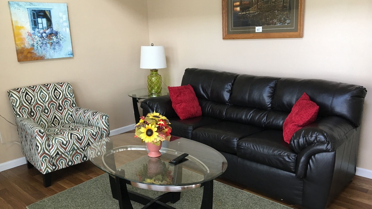 Photo of Livingroom in Bloomfield Township