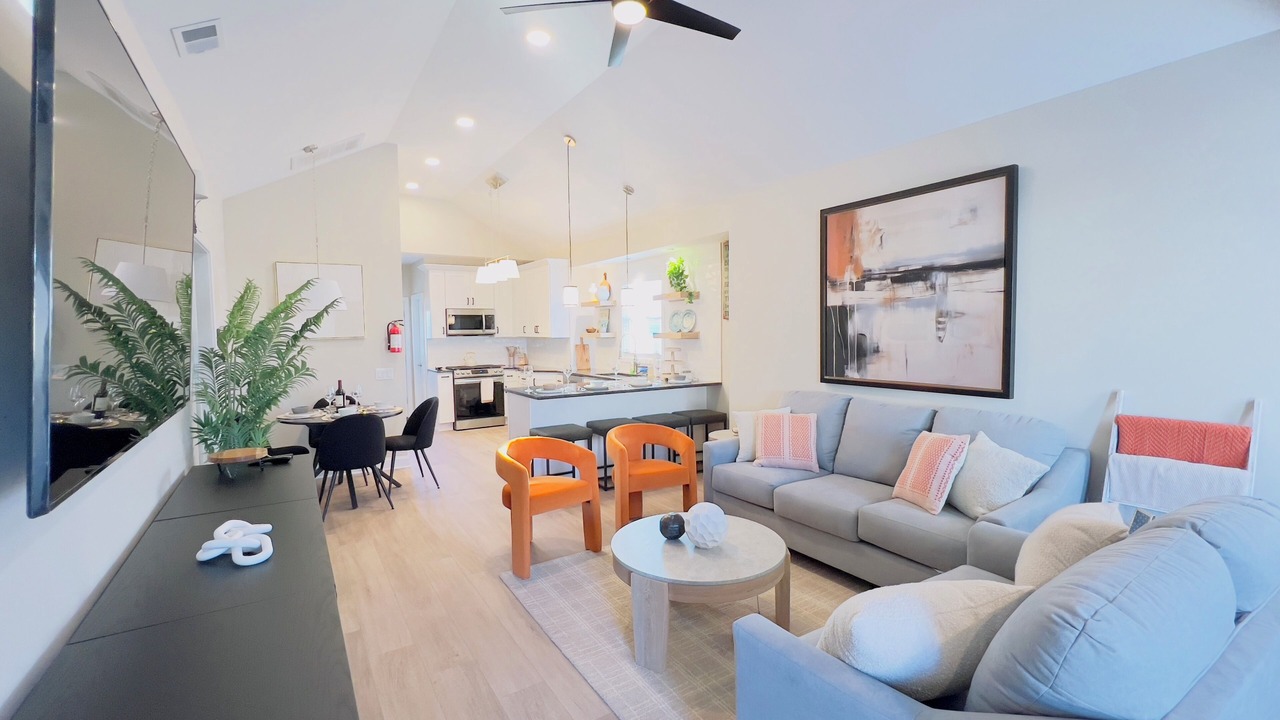 Photo of Livingroom in Long Branch