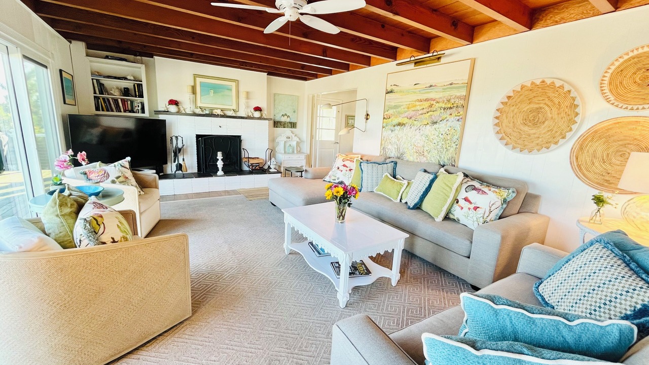 Photo of Livingroom in North Shores