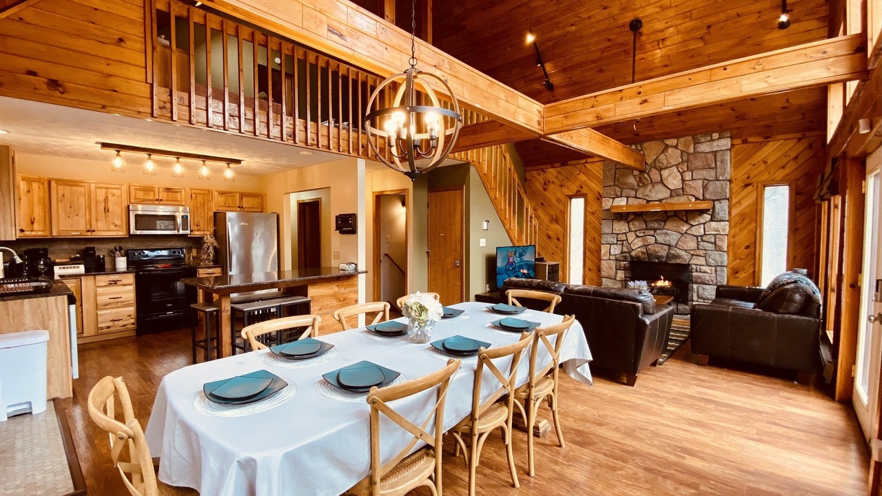 Photo of Bedroom in Lake Harmony Estates