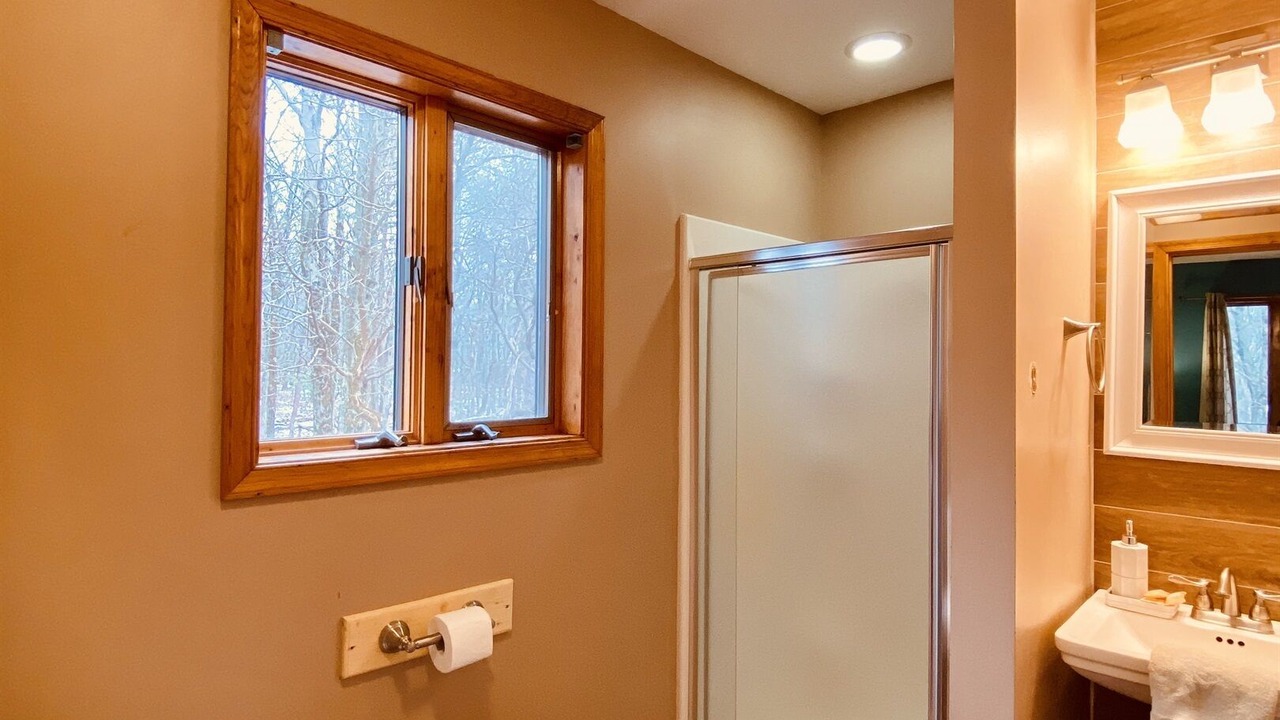 Photo of Bathroom in Lake Harmony Estates