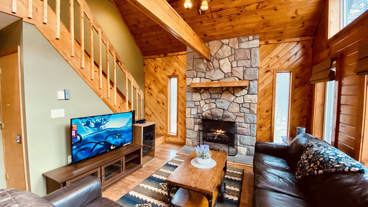 Photo of Livingroom in Lake Harmony Estates