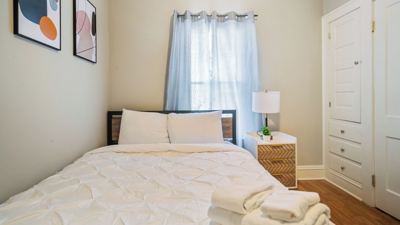 Photo of Bedroom in Old Brooklyn