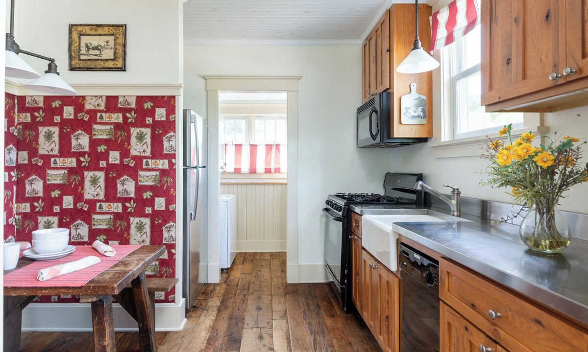 Photo of Kitchen in Warm Springs