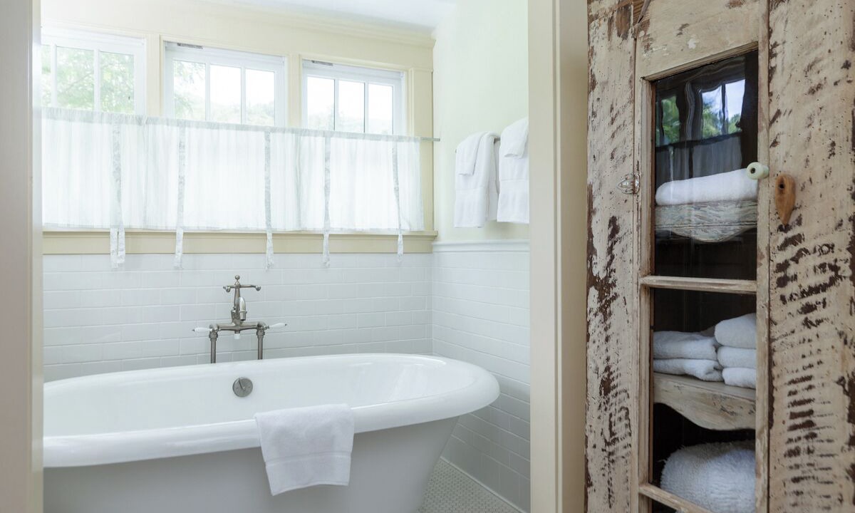 Photo of Bathroom in Warm Springs