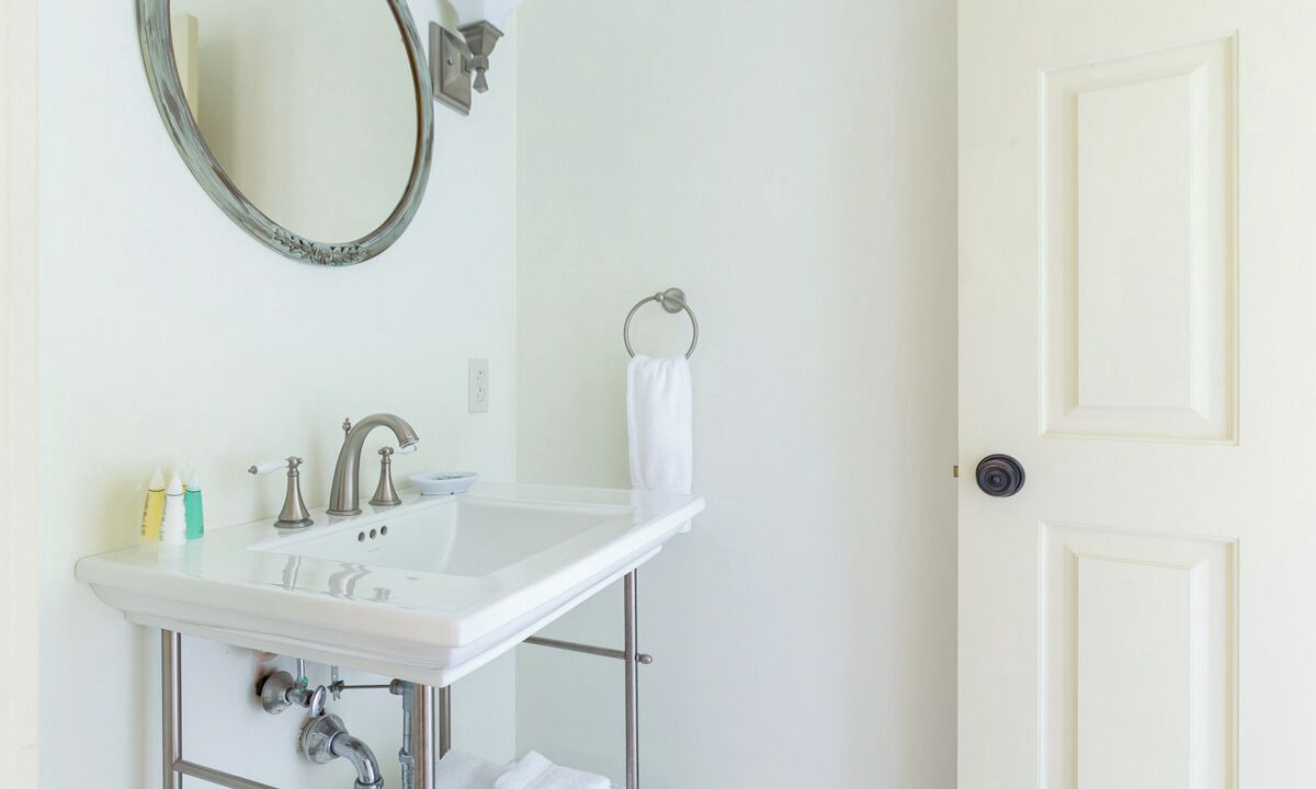 Photo of Bathroom in Warm Springs