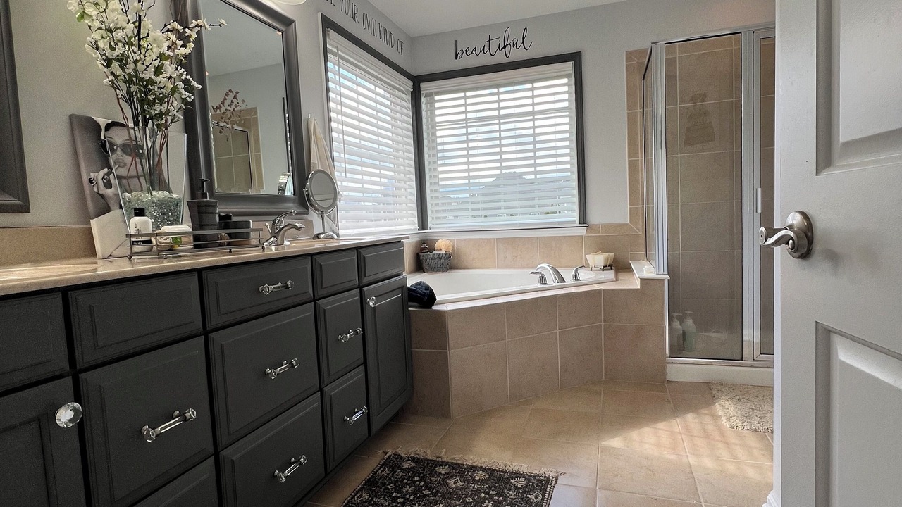 Photo of Bathroom in Maxwell