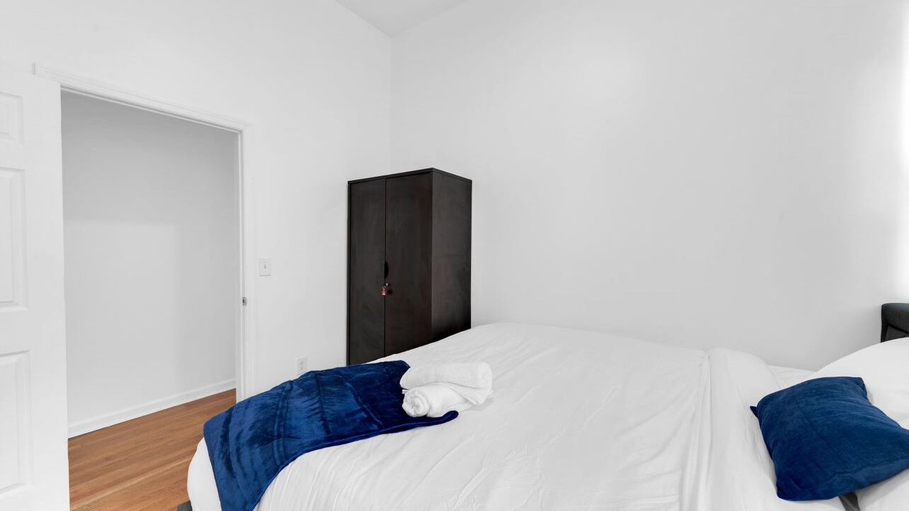 Photo of Bedroom in Communipaw