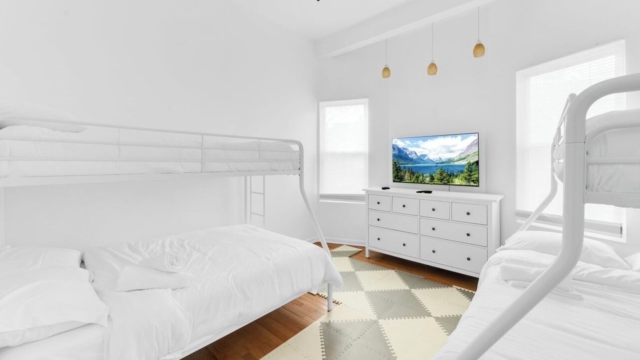 Photo of Bedroom in Communipaw