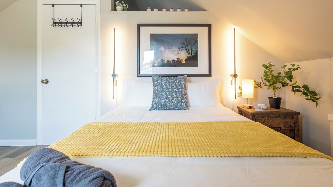 Photo of Bedroom in Hawthorne