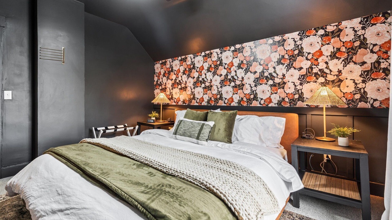 Photo of Bedroom in Troy