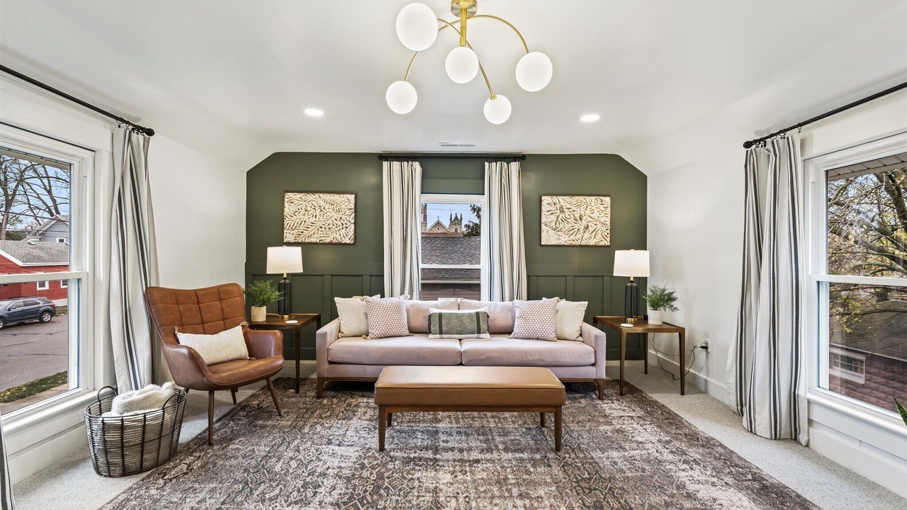 Photo of Livingroom in Troy