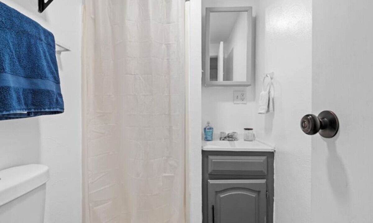 Photo of Bathroom in Lawrenceville