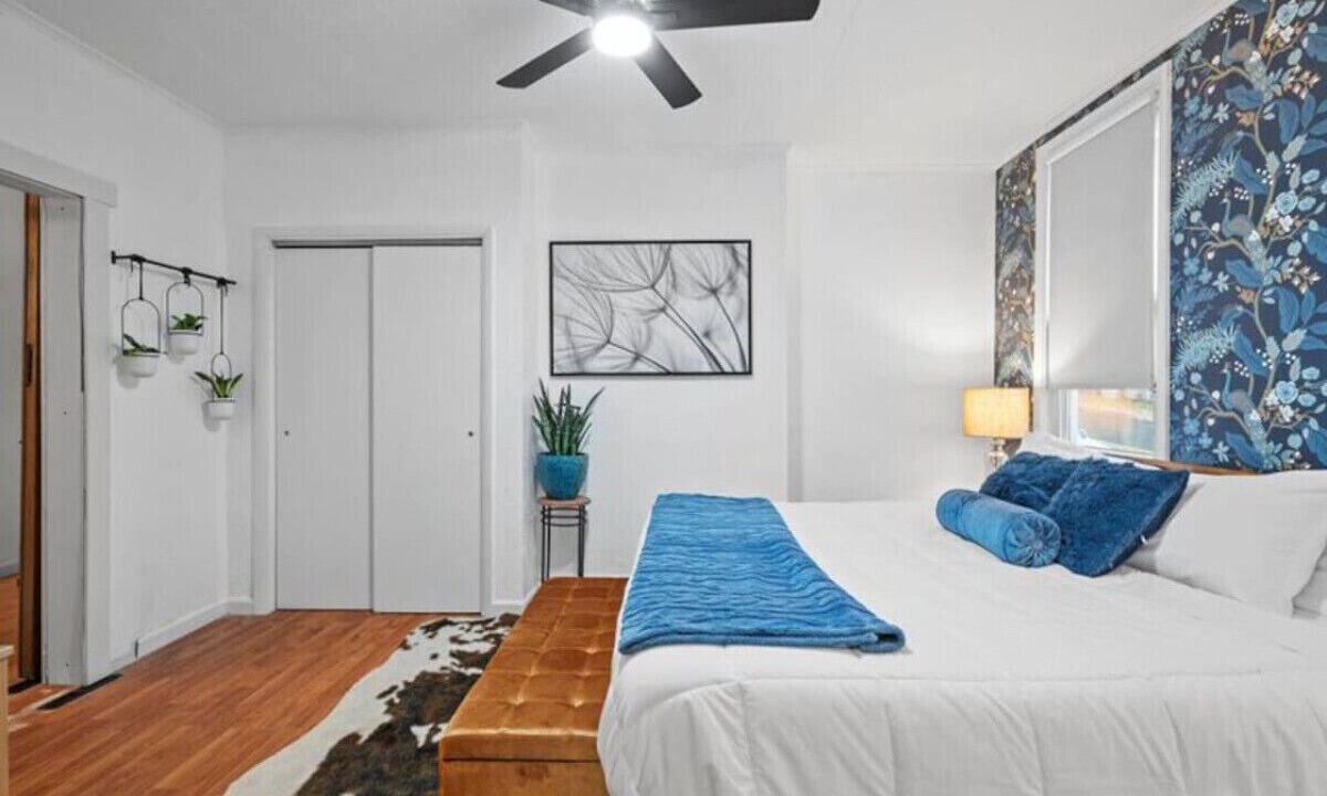 Photo of Bedroom in Lawrenceville
