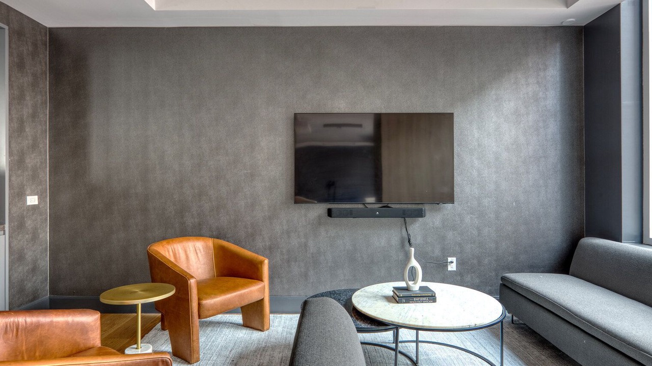 Photo of Livingroom in Peter Cooper Village