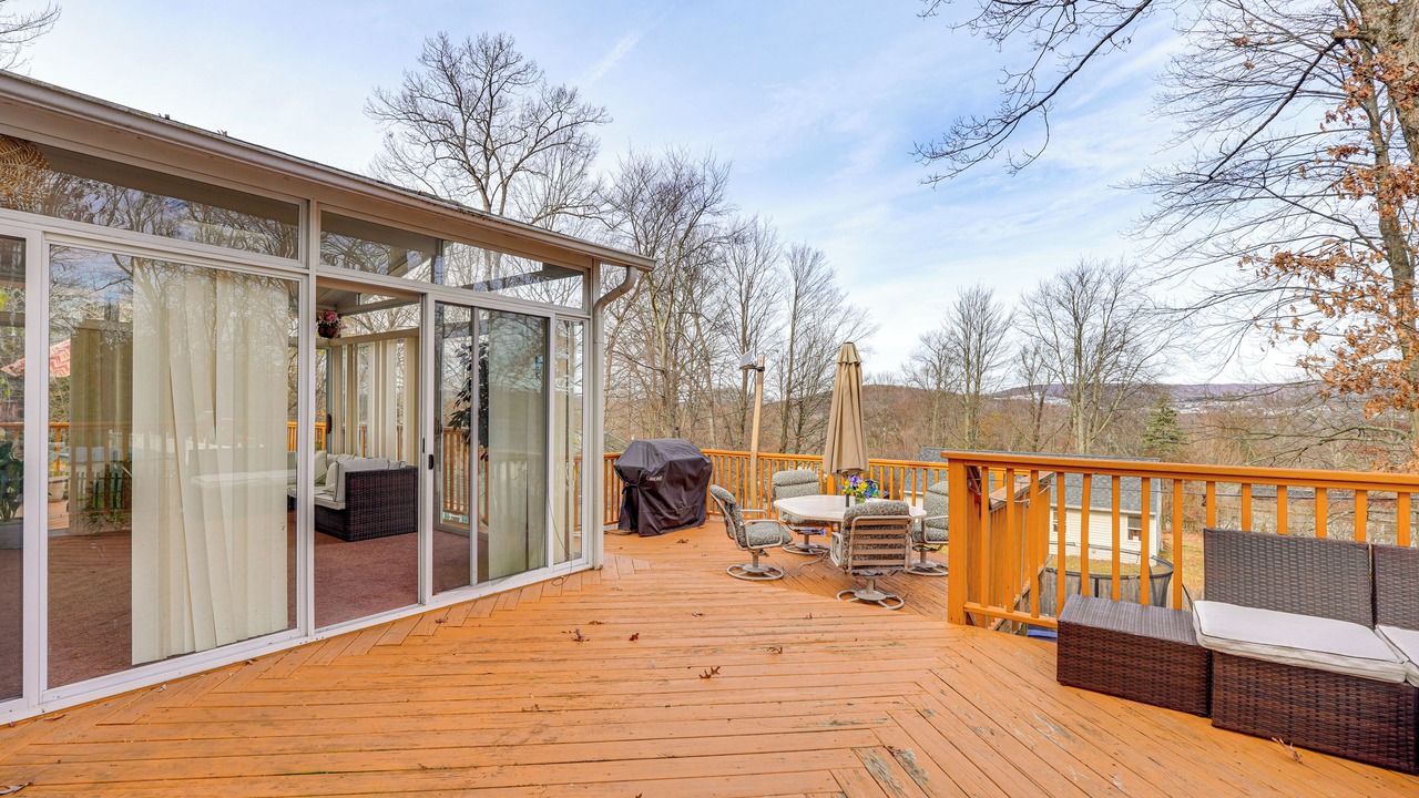 Photo of Patio Balcony in Monroe
