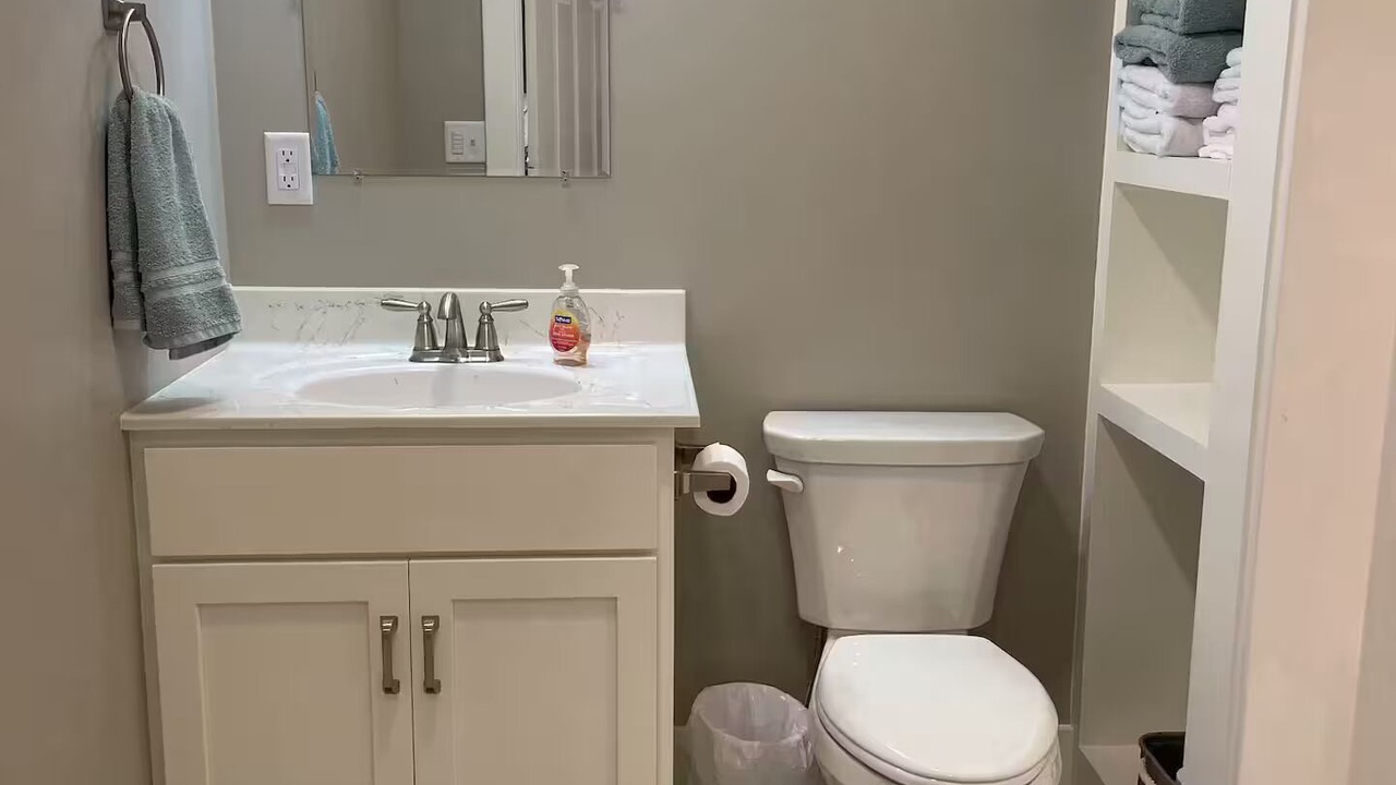 Photo of Bathroom in Leola