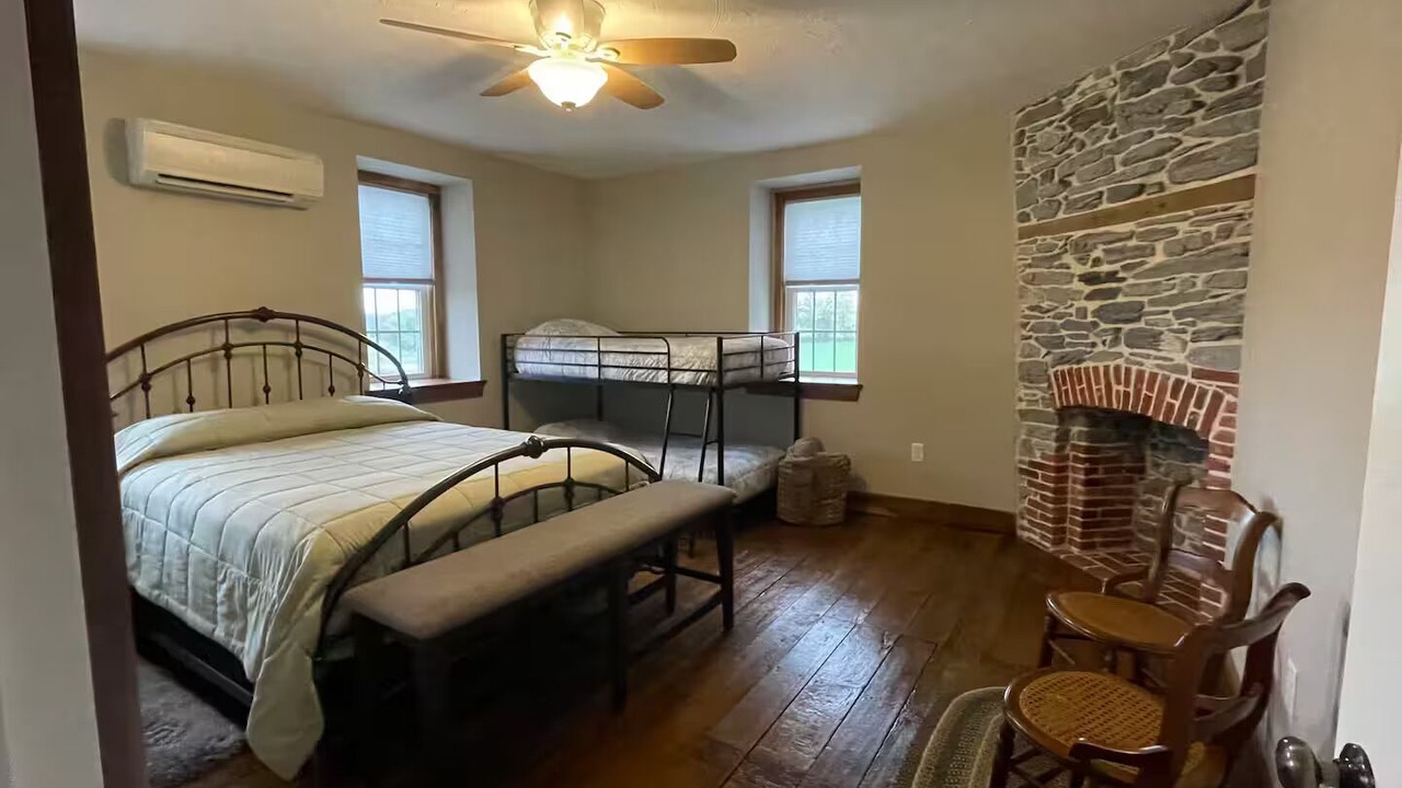 Photo of Bedroom in Leola