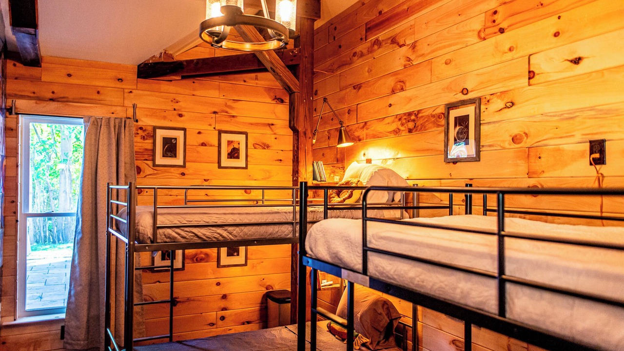Photo of Bedroom in Triadelphia