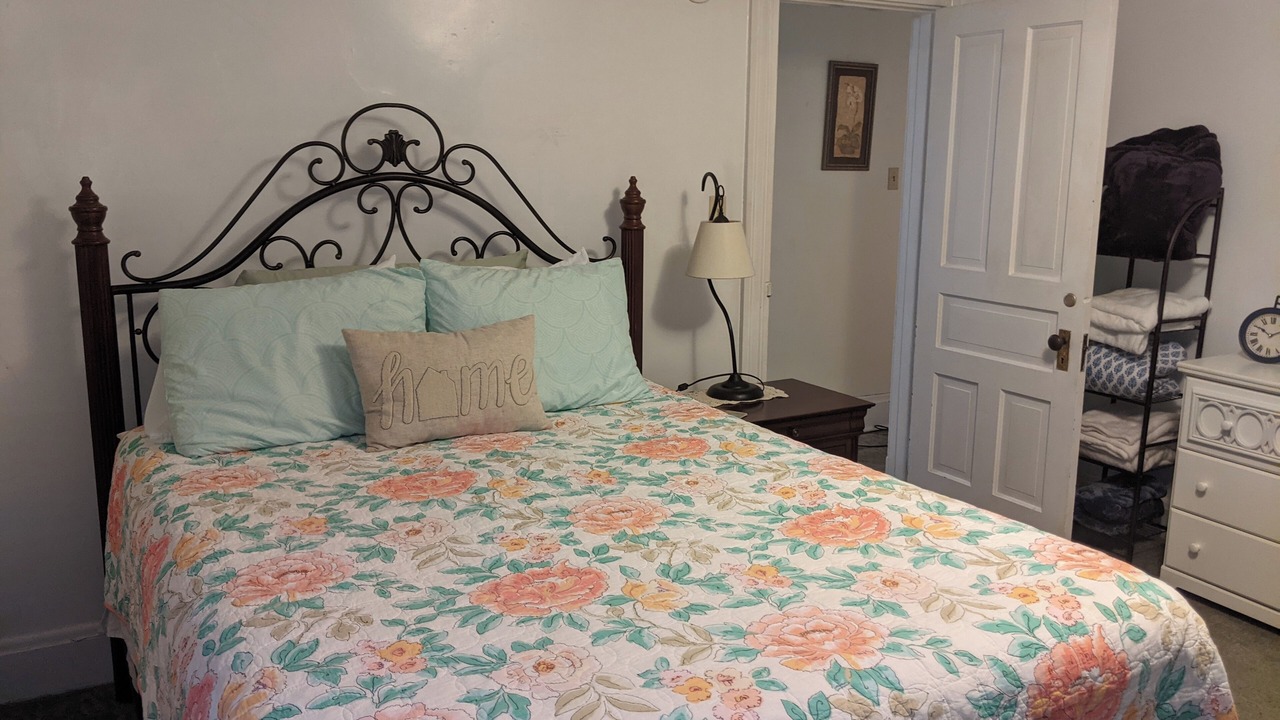Photo of Bedroom in Greensburg