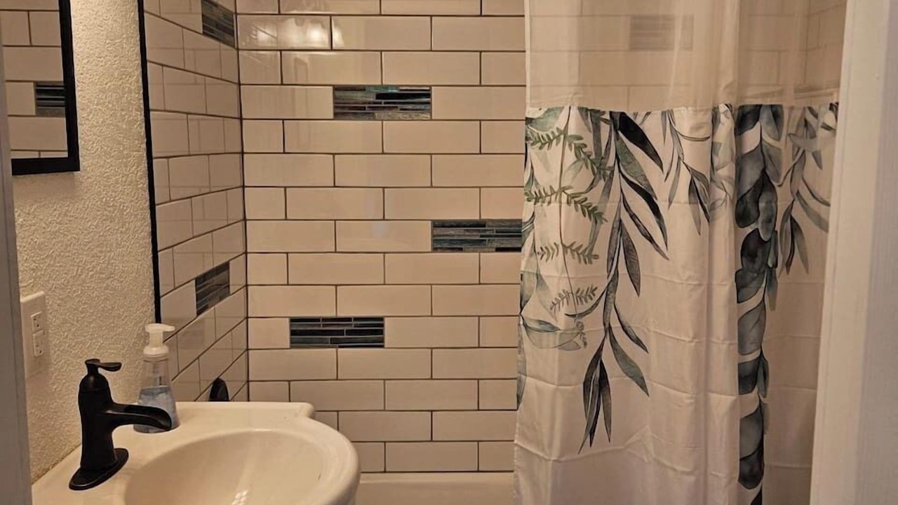 Photo of Bathroom in True