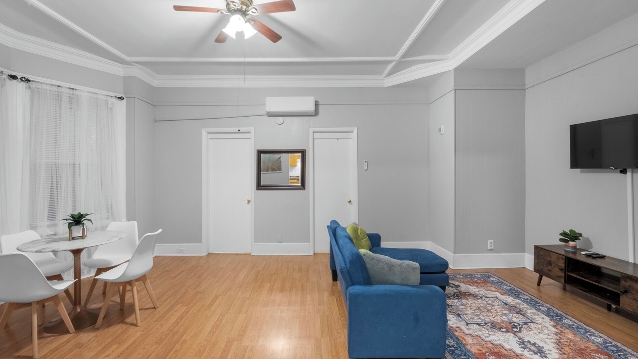 Photo of Livingroom in Spruce Hill