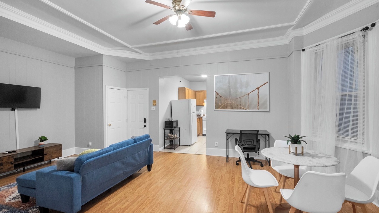 Photo of Livingroom in Spruce Hill
