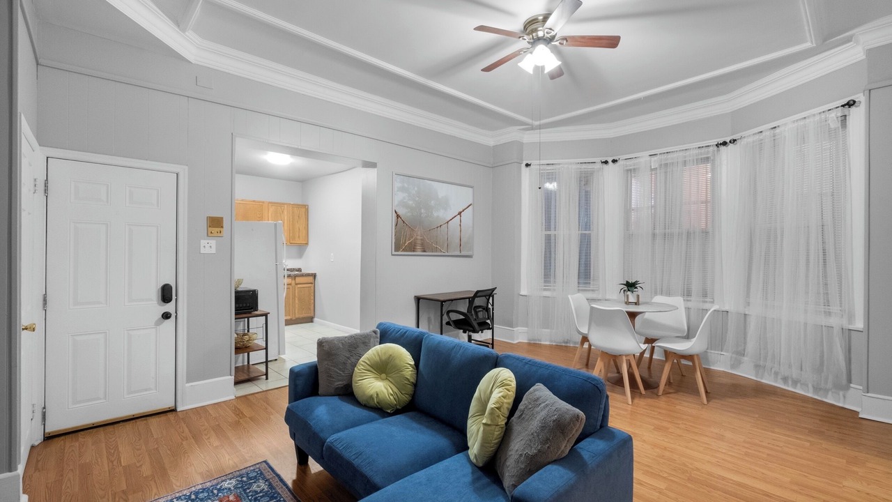 Photo of Livingroom in Spruce Hill