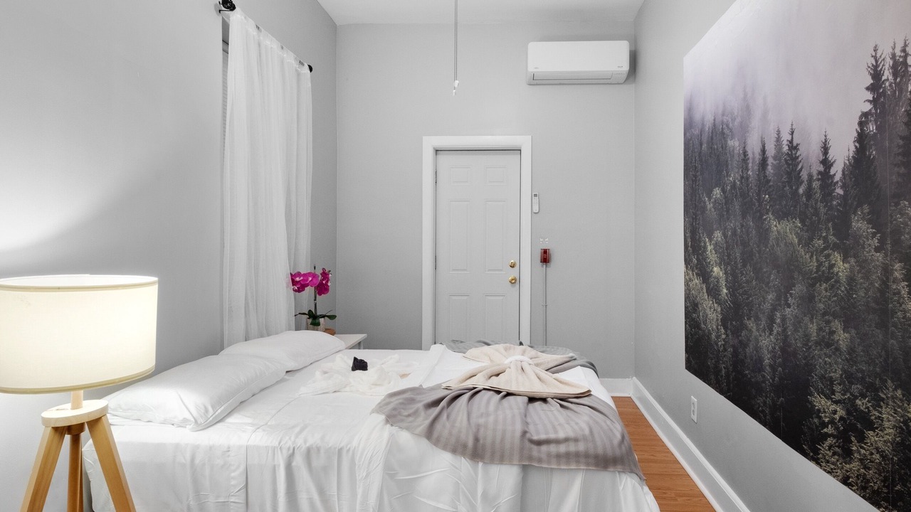 Photo of Bedroom in Spruce Hill
