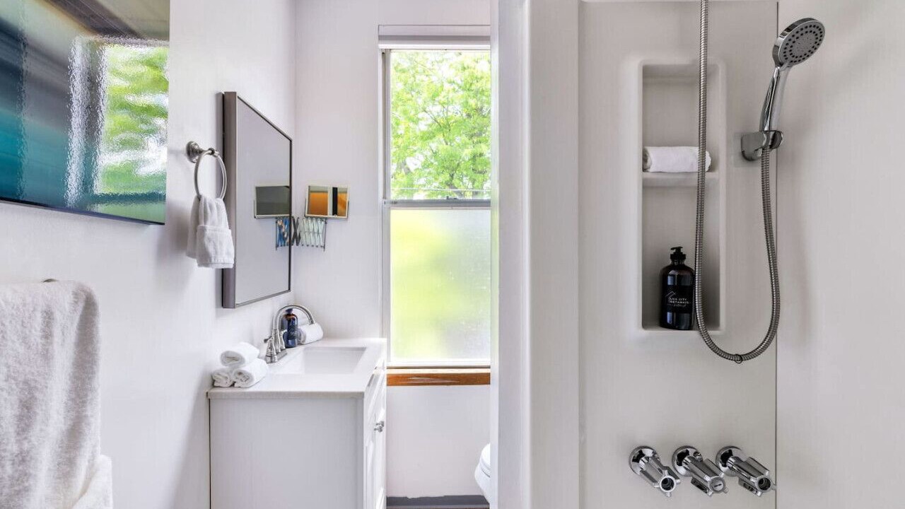 Photo of Bathroom in Lawrenceville