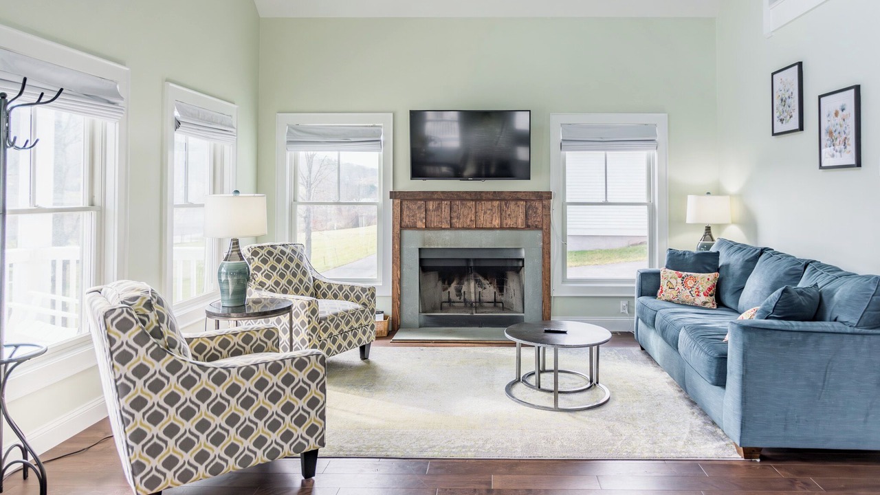 Photo of Livingroom in Warm Springs