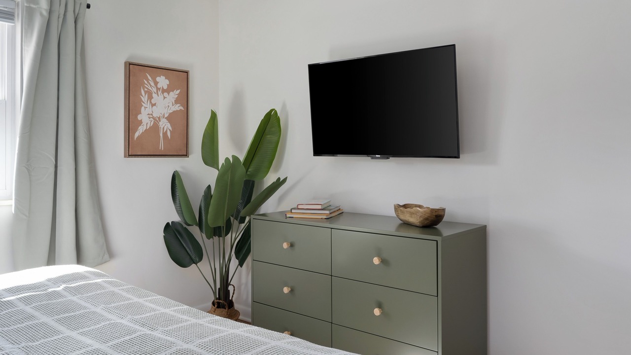 Photo of Bedroom in Sharon Heights