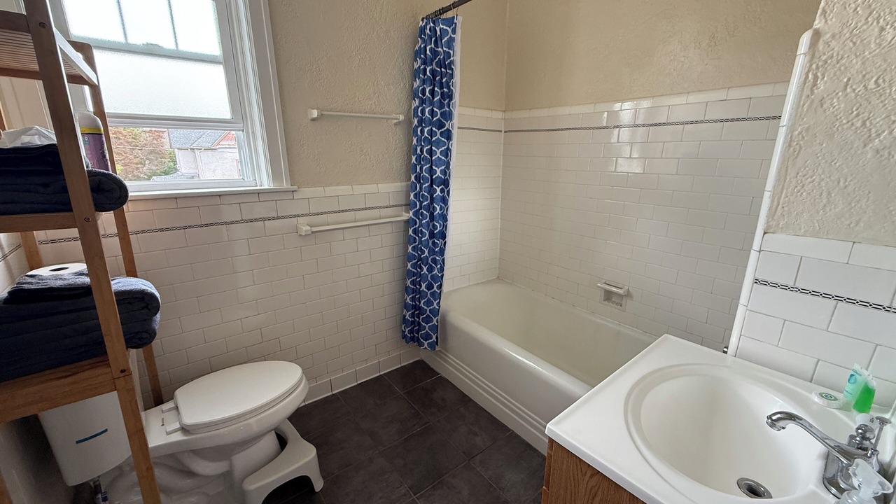 Photo of Bathroom in Elkins Park
