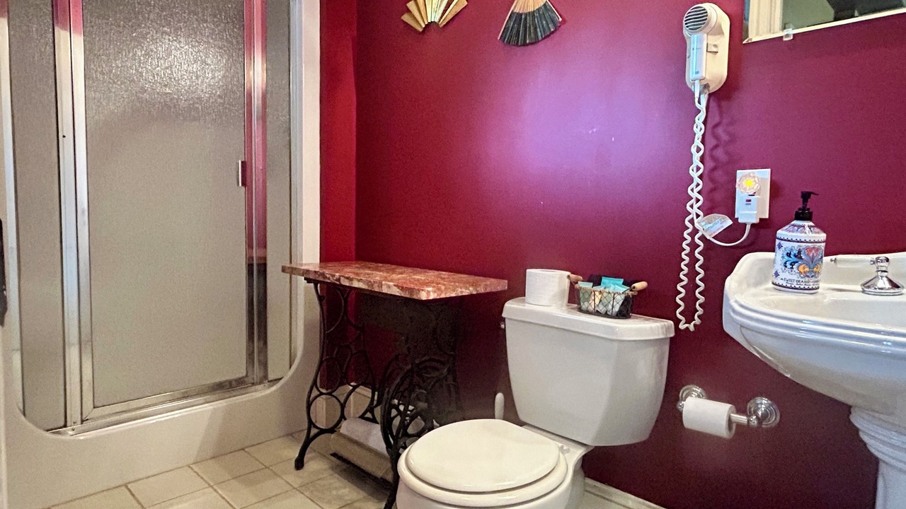 Photo of Bathroom in Adamstown