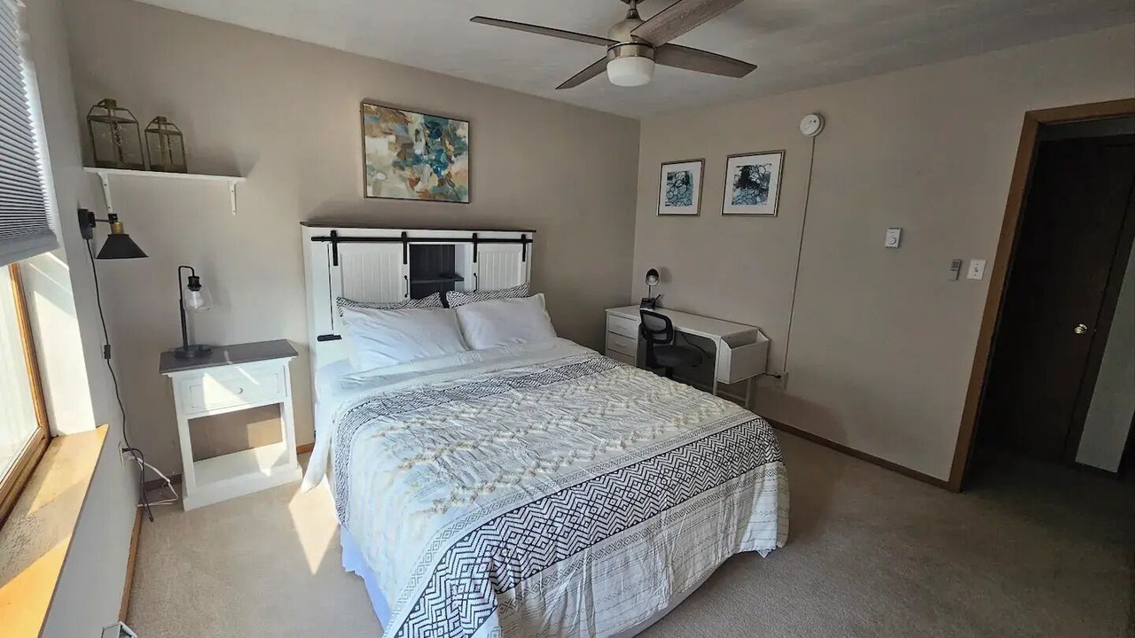 Photo of Bedroom in State College