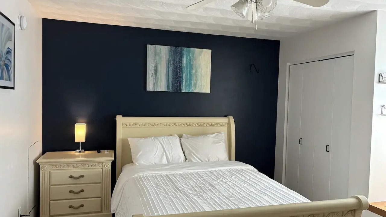 Photo of Bedroom in State College