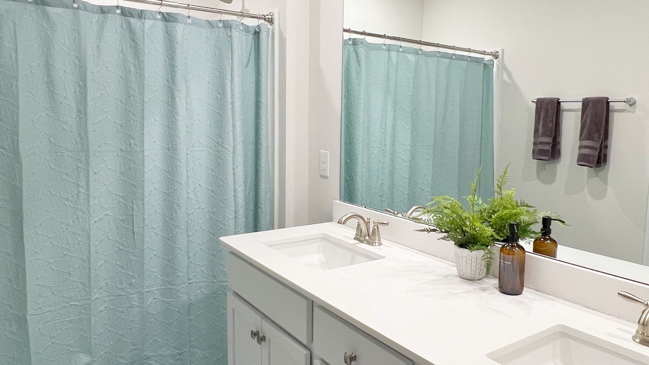 Photo of Bathroom in Cape May Court House
