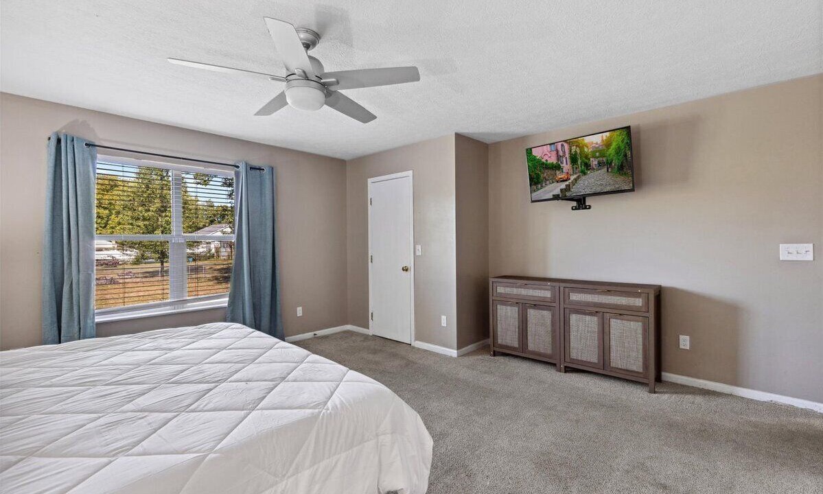 Photo of Bedroom in Canal Winchester