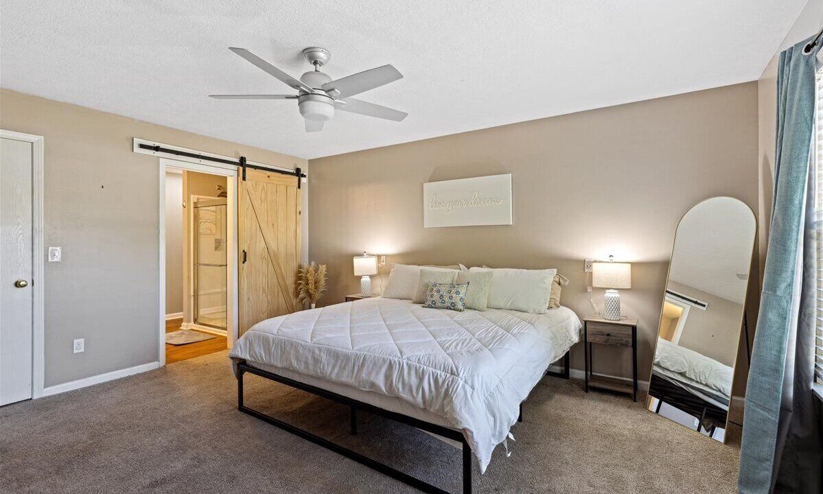 Photo of Bedroom in Canal Winchester