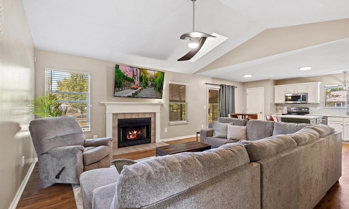 Photo of Livingroom in Canal Winchester