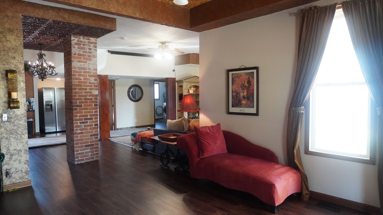 Photo of Livingroom in Maxwell